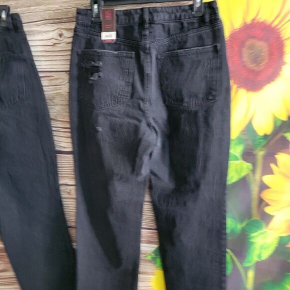No Boundaries 2 pair Woman's super high rise jeans NWT - Picture 3 of 7